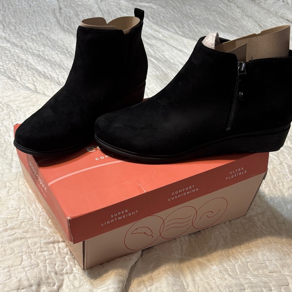 Easy Spirit Black Suede YENA Casual Wedge Ankle Booties with Side Zip